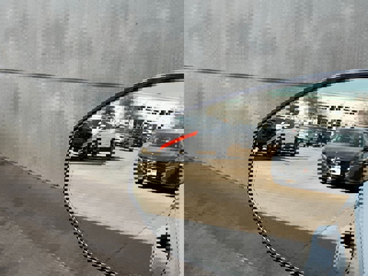 Used 2021 Polestar Polestar 2 image 23