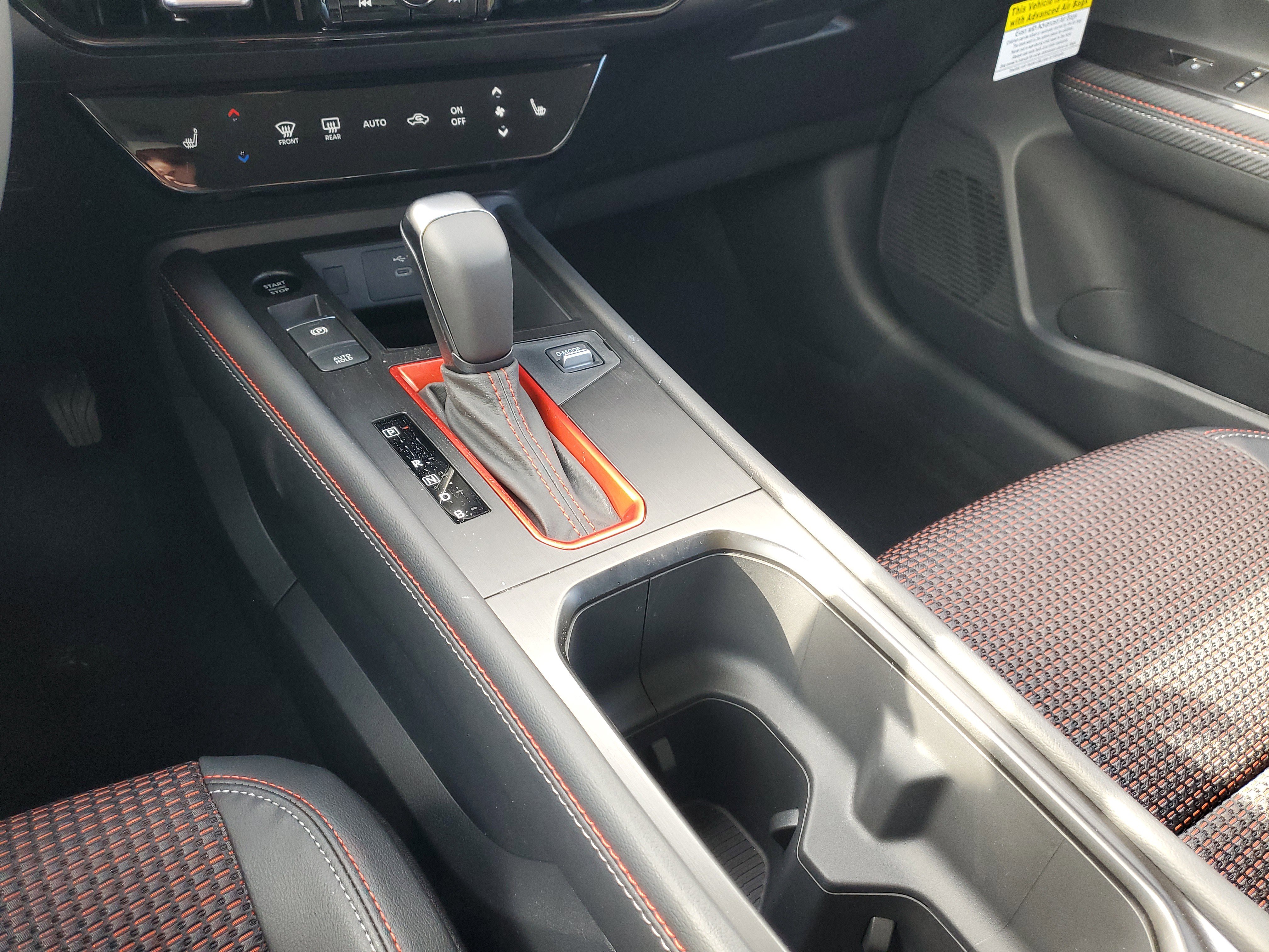 New 2026 Nissan Kicks SR w/ Cold Weather Package image 19