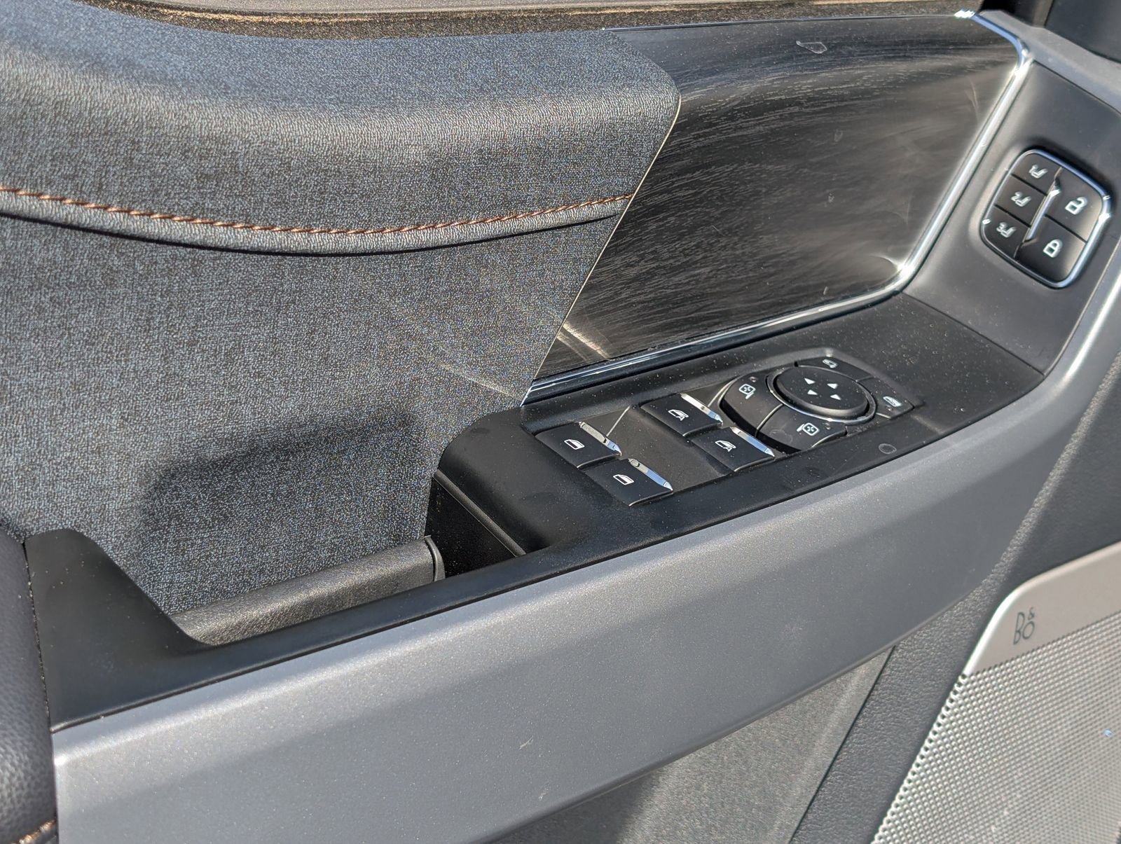 Used 2025 Ford F150 Lariat w/ Equipment Group 502A High image 27