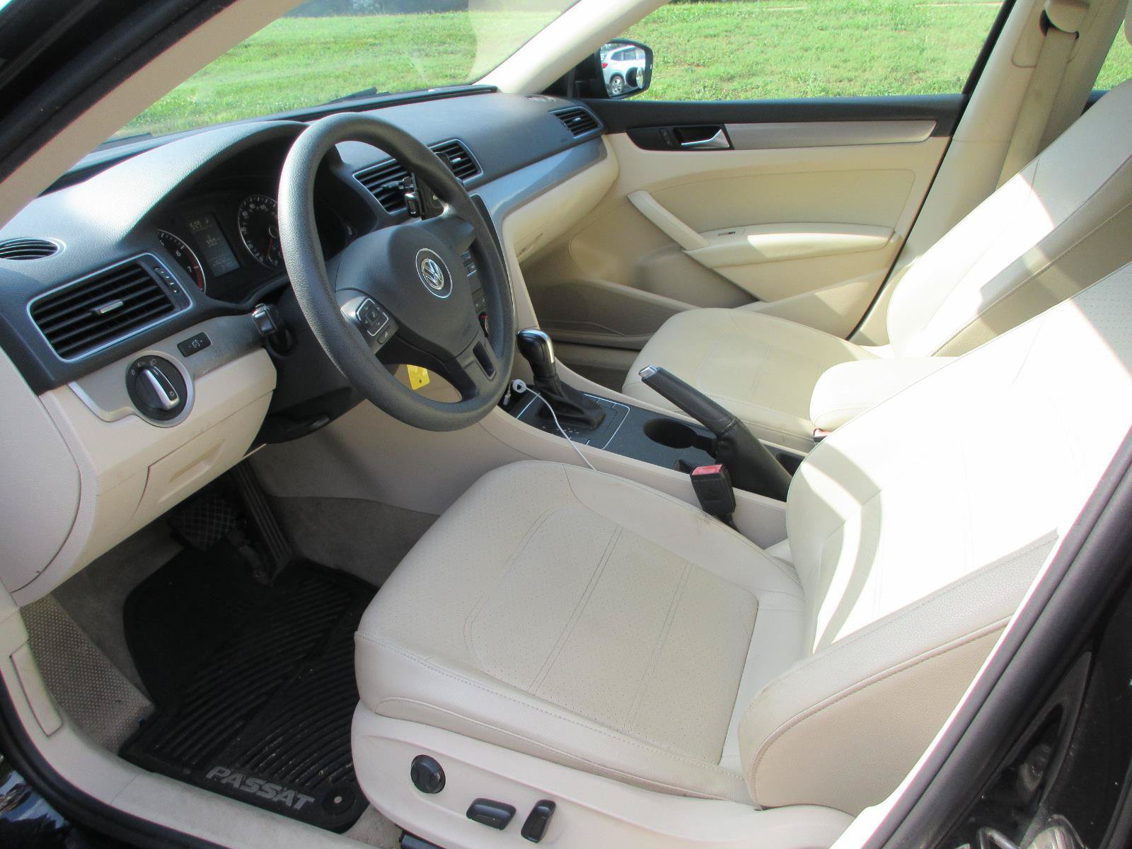 Used 2013 Volkswagen Passat 2.5 S FWD image 5