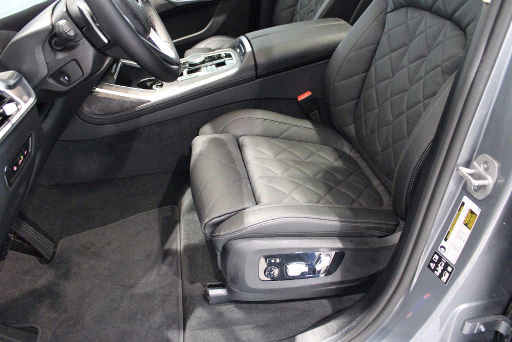 New 2026 BMW X7 xDrive40i image 9