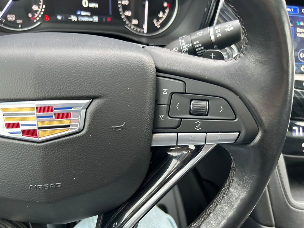 Used 2024 Cadillac XT6 Premium Luxury image 29