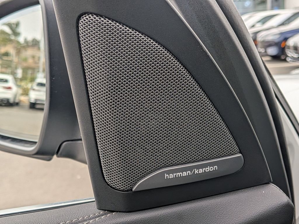 Certified 2024 BMW X5 xDrive50e w/ Premium Package image 13