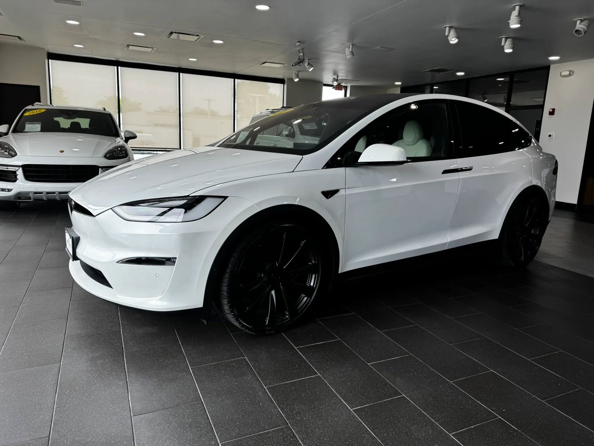 Used 2023 Tesla Model X AWD/4WD image 2