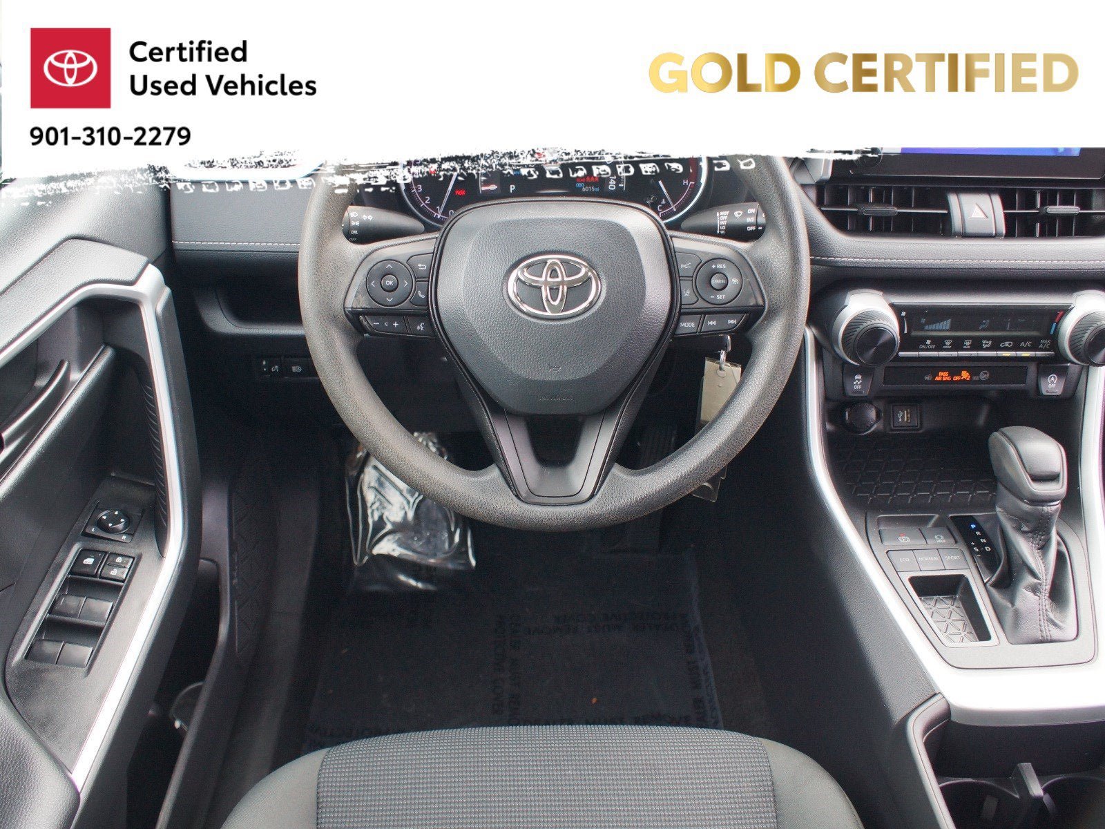 Used 2024 Toyota RAV4 LE FWD image 5