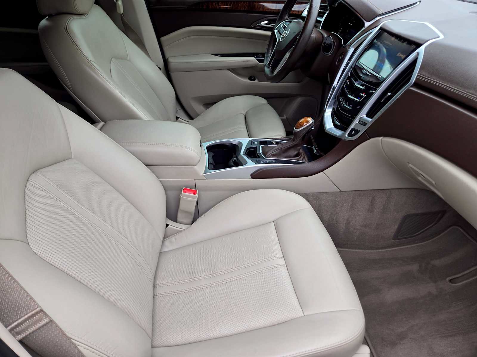 Used 2016 Cadillac SRX Luxury w/ Driver Awareness Package AWD/4WD image 15
