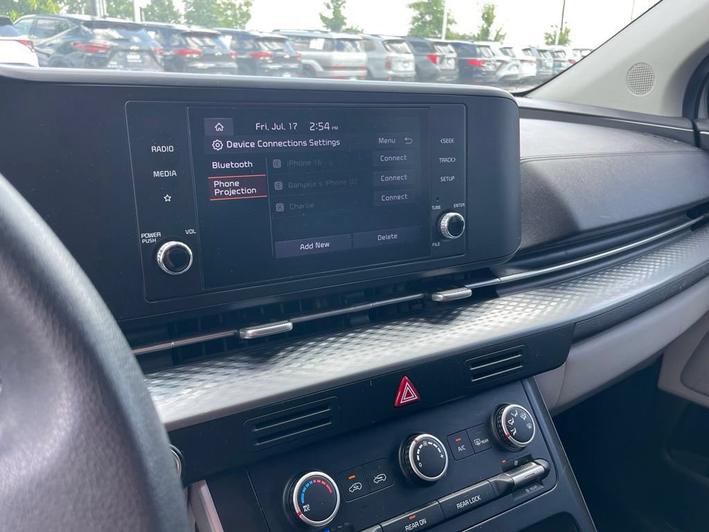 Certified 2022 Kia Carnival LX FWD image 7