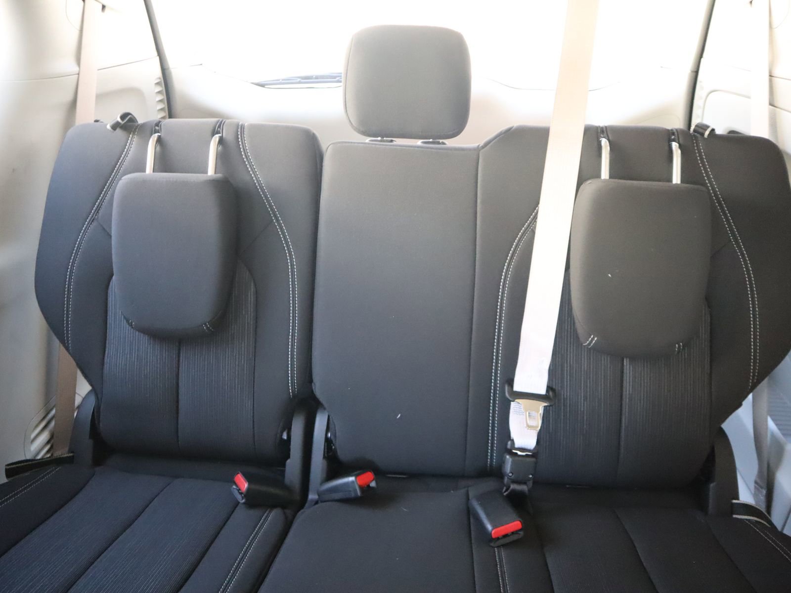 Used 2024 Chrysler Voyager LX image 46