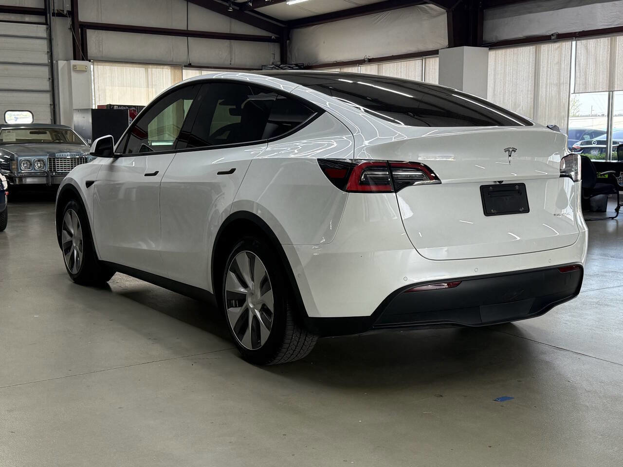 Used 2021 Tesla Model Y Long Range image 2