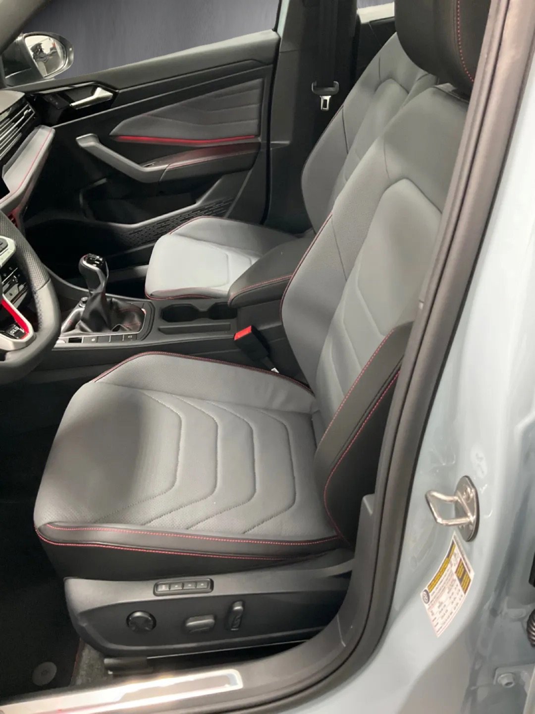 New 2026 Volkswagen Jetta GLI Autobahn image 3