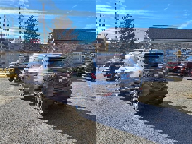 Used 2019 Jeep Compass Limited w/ Safety & Security Group image 3