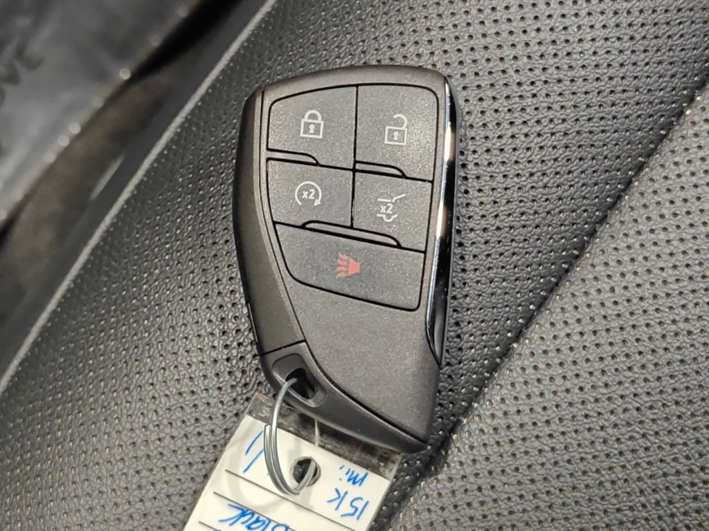 Used 2024 Chevrolet Equinox EV RS FWD image 12