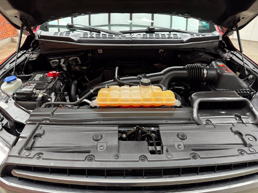 Certified 2018 Ford F150 XLT w/ Equipment Group 302A Luxury AWD/4WD image 30
