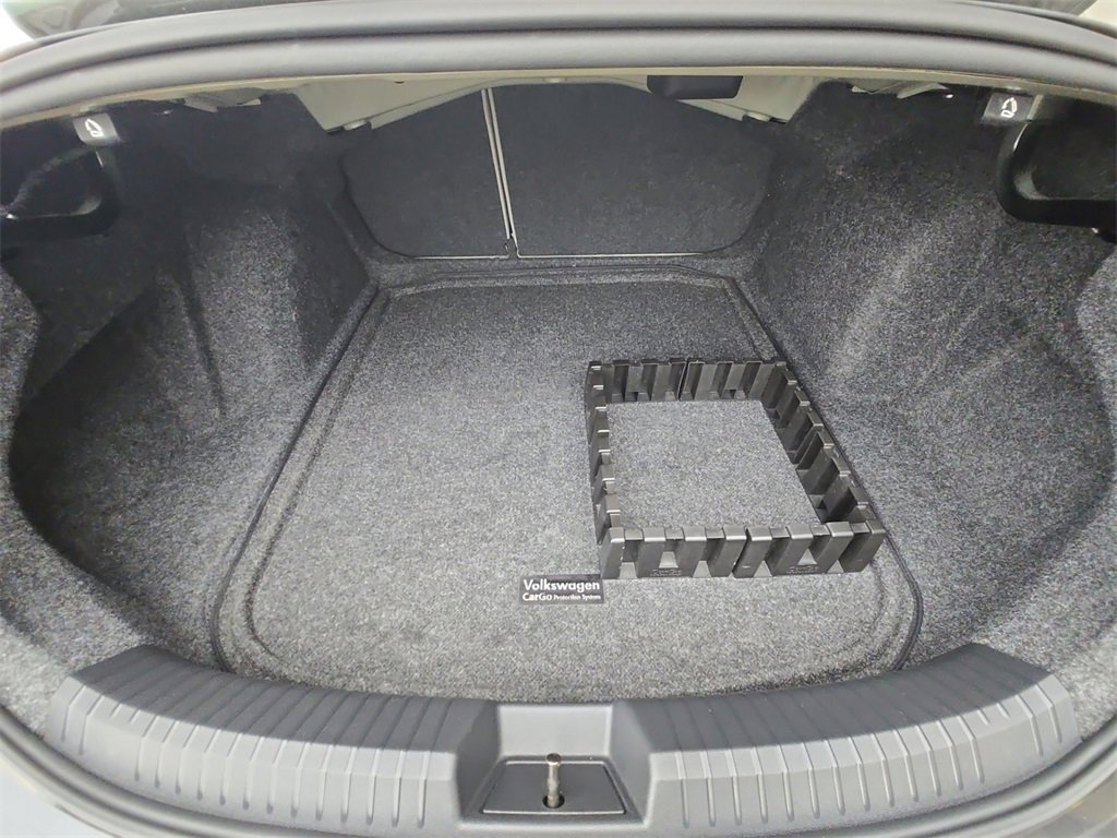 Used 2024 Volkswagen Jetta S image 16