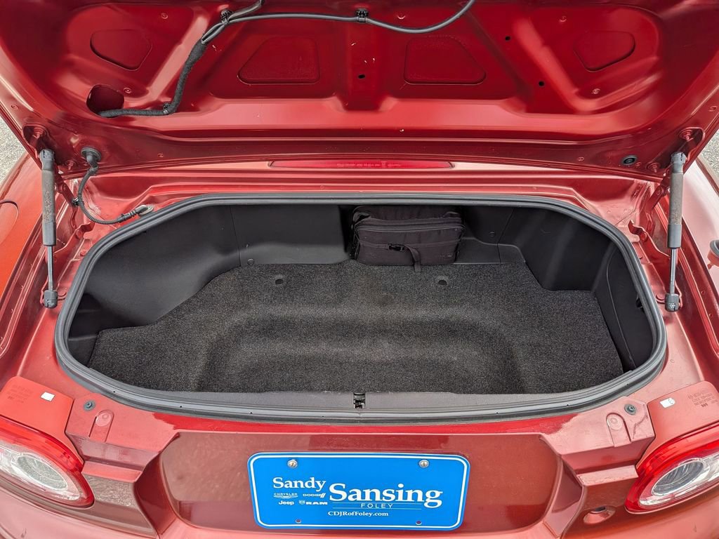 Used 2010 MAZDA MX-5 Miata Touring image 25