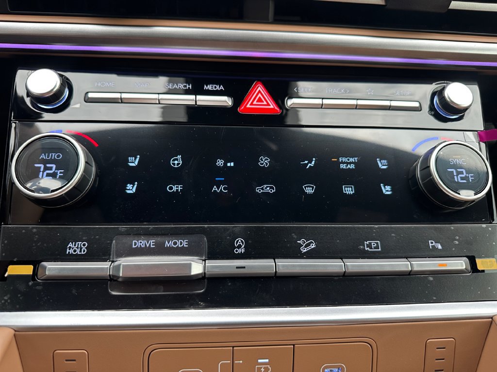 New 2027 Hyundai Santa Fe Limited FWD image 17