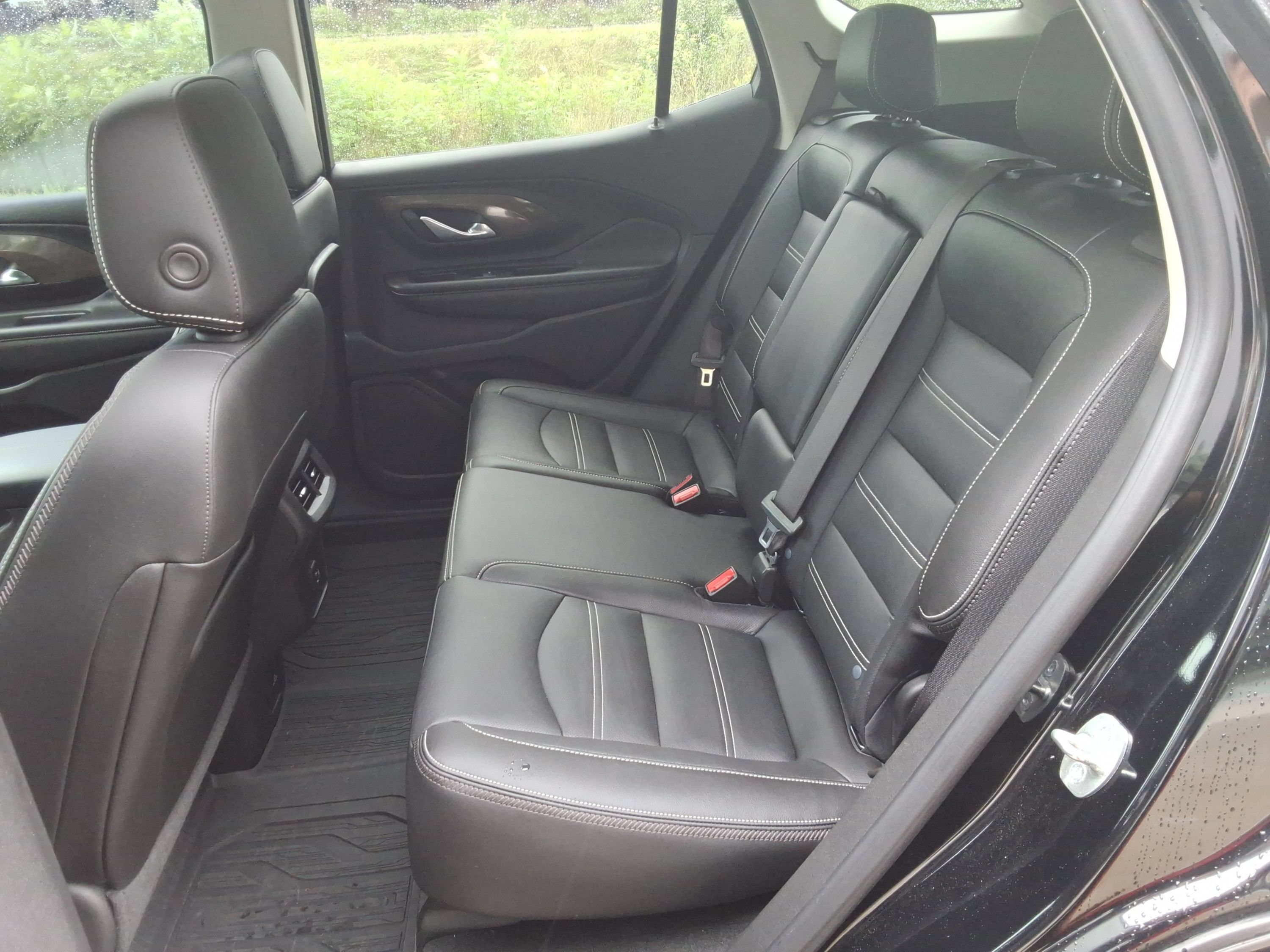 Used 2023 GMC Terrain Denali w/ LPO, Floor Liner Package AWD/4WD image 33