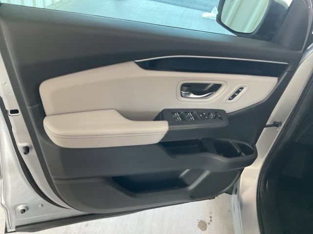 Certified 2025 Honda Pilot EX-L image 5