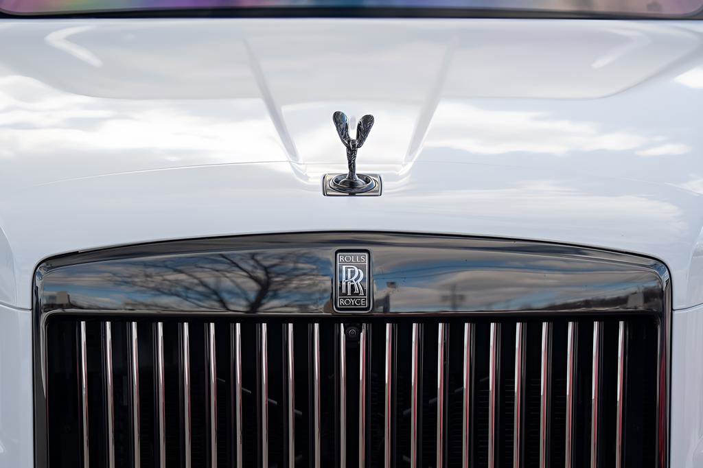 Used 2022 Rolls-Royce Cullinan Black Badge image 15