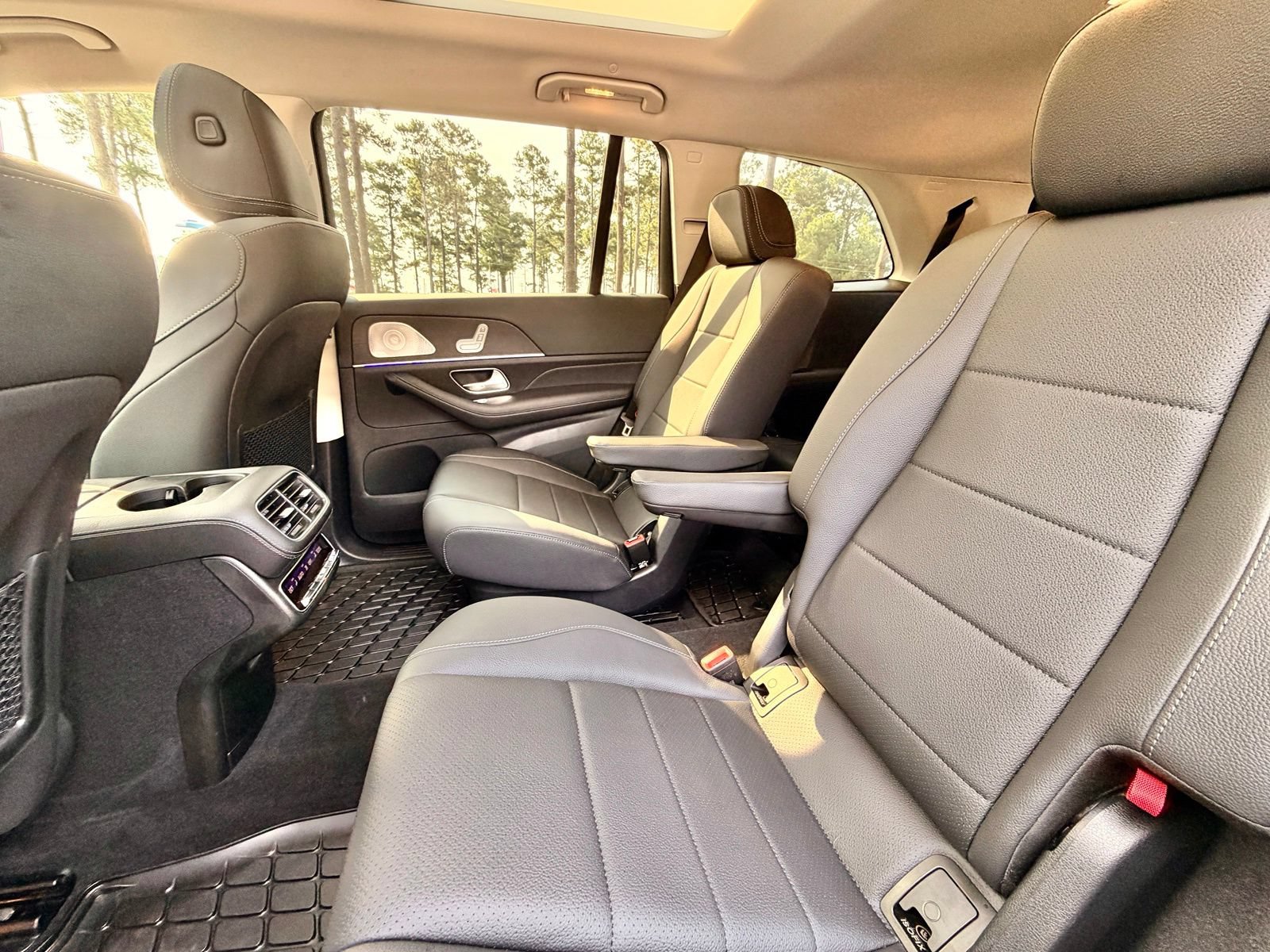 Certified 2026 Mercedes-Benz GLS 450 4MATIC image 14