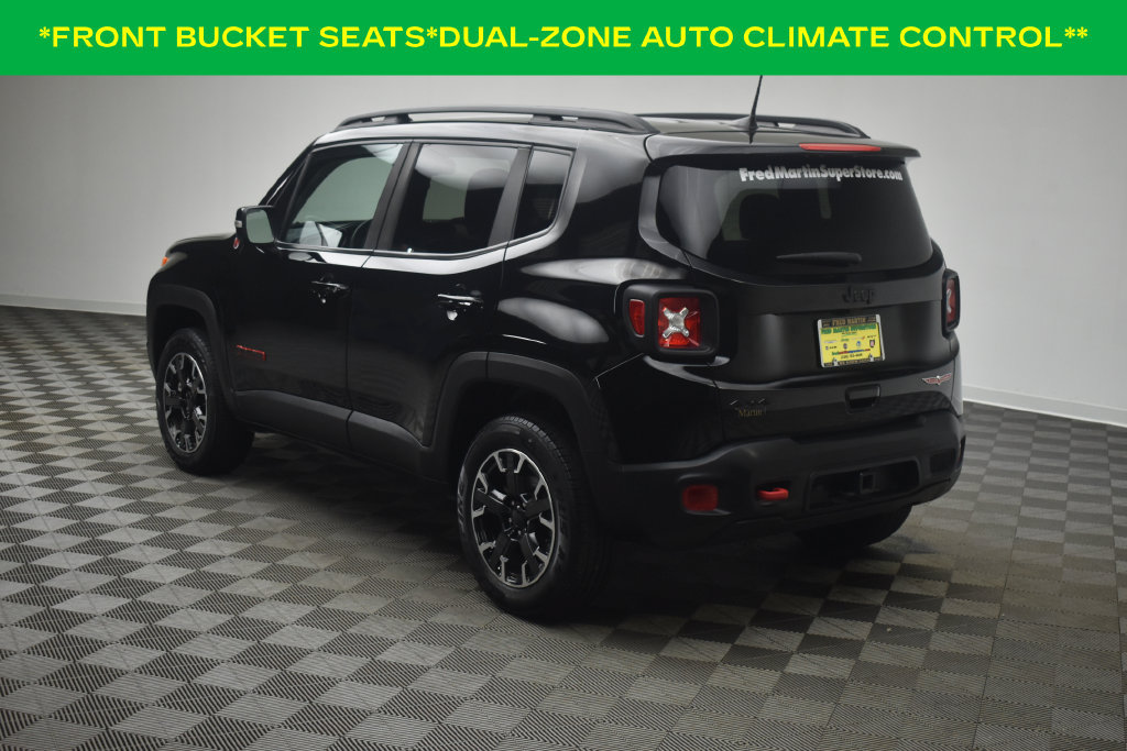 Used 2023 Jeep Renegade Trailhawk w/ Trailer Tow Group AWD/4WD image 4