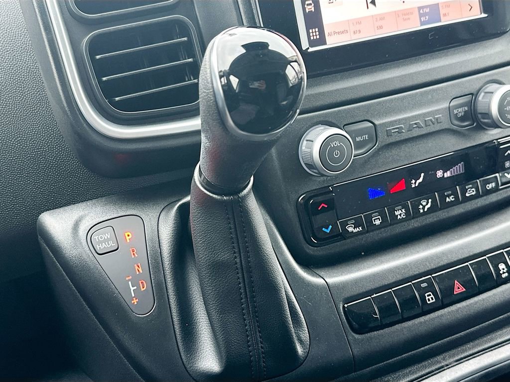 New 2026 RAM ProMaster 3500 w/ Quick Order Package 22G SLT image 22