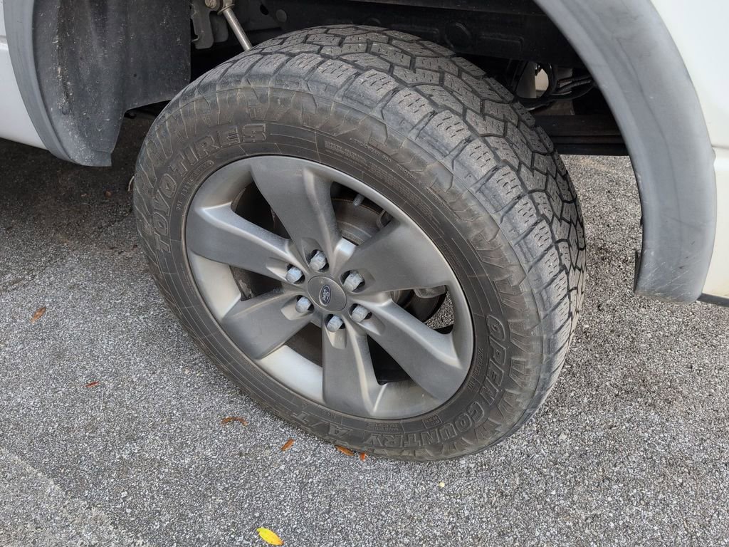Used 2014 Ford F150 FX4 w/ Equipment Group 402A Luxury image 6