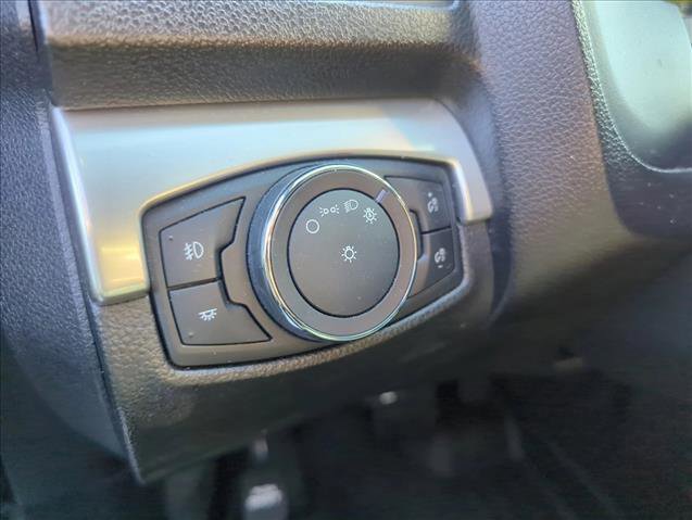 Used 2017 Ford Explorer XLT image 25