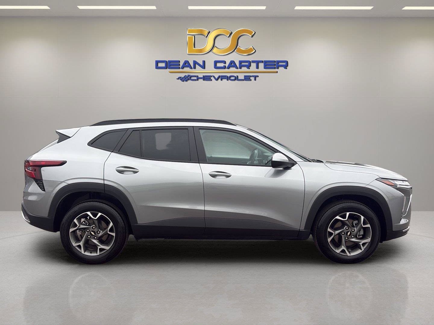 Used 2025 Chevrolet Trax LT w/ LT Convenience Package FWD image 6
