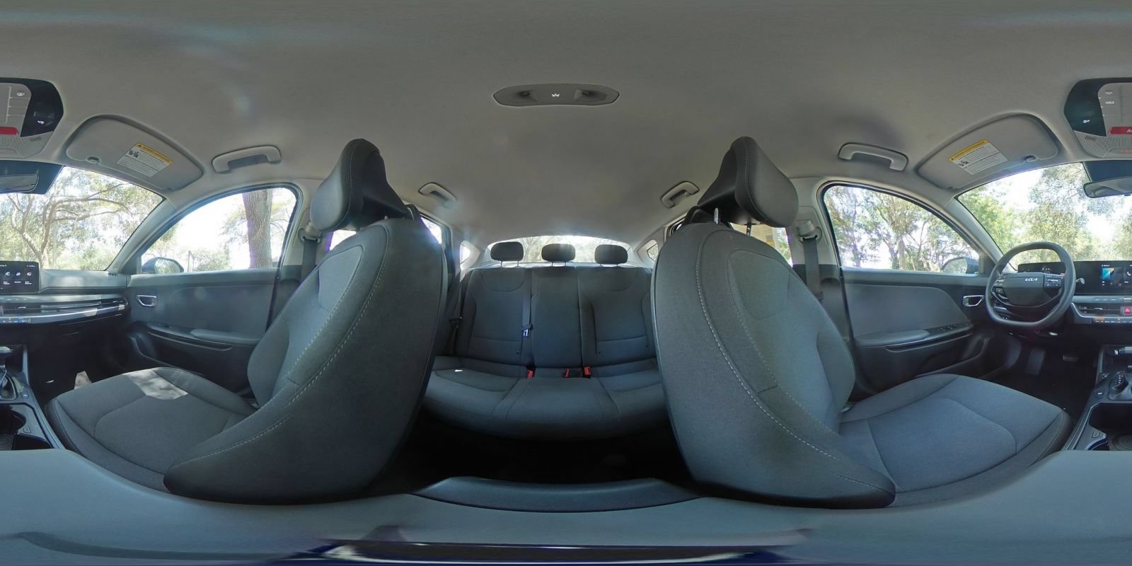 Used 2025 Kia K4 FWD image 41
