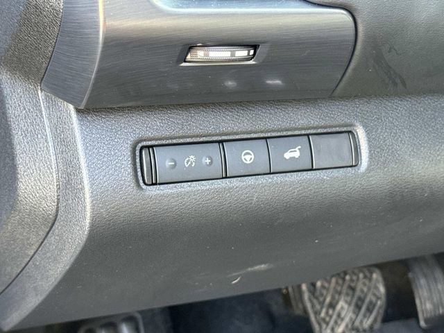 Used 2022 Nissan Pathfinder SL w/ Cargo Package image 29