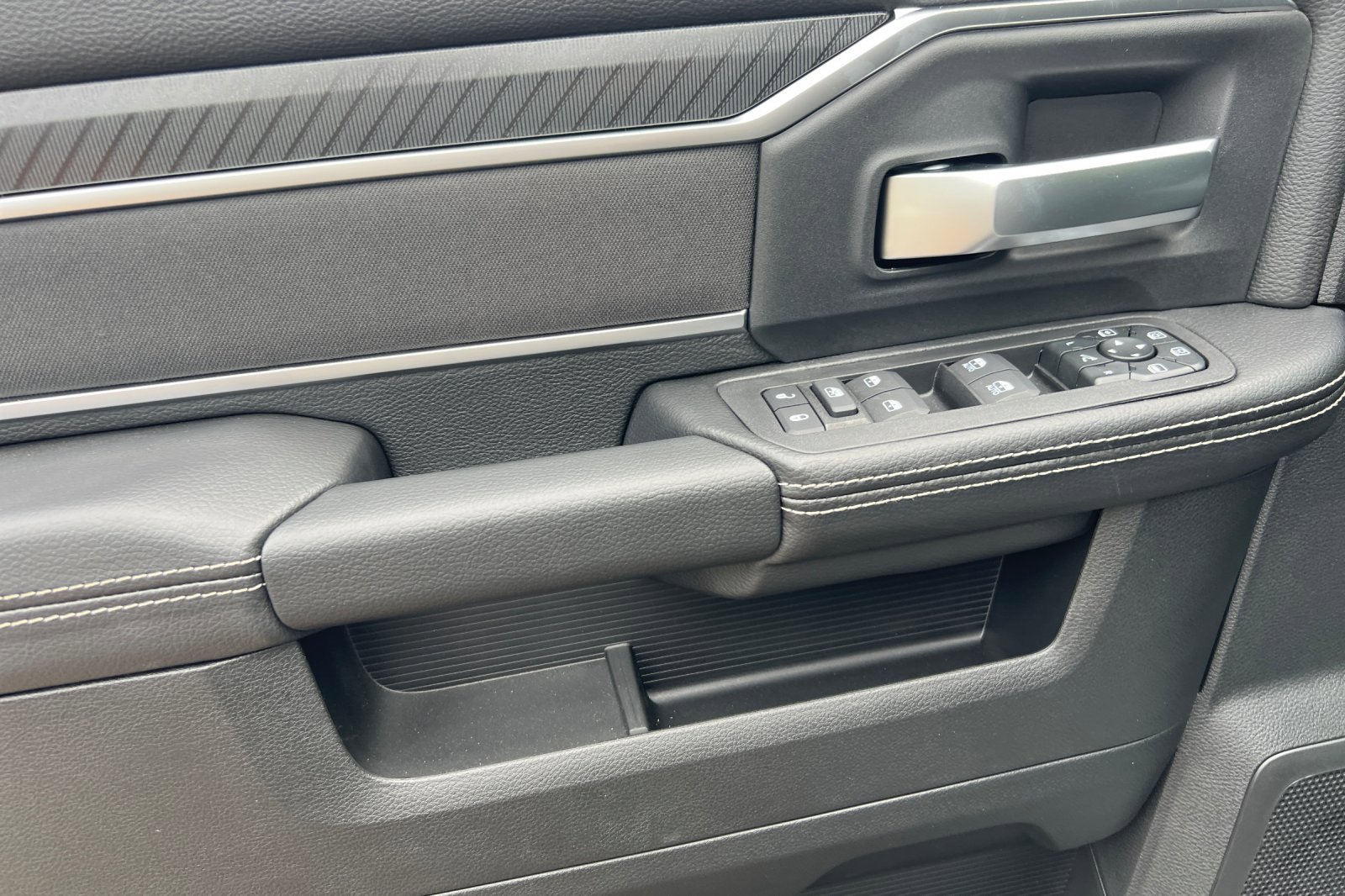 New 2026 RAM 3500 Big Horn image 9