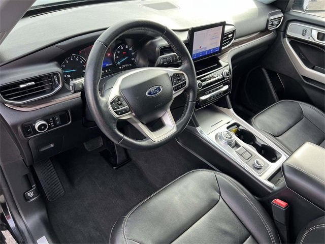 Used 2022 Ford Explorer Limited w/ Equipment Group 301A image 28
