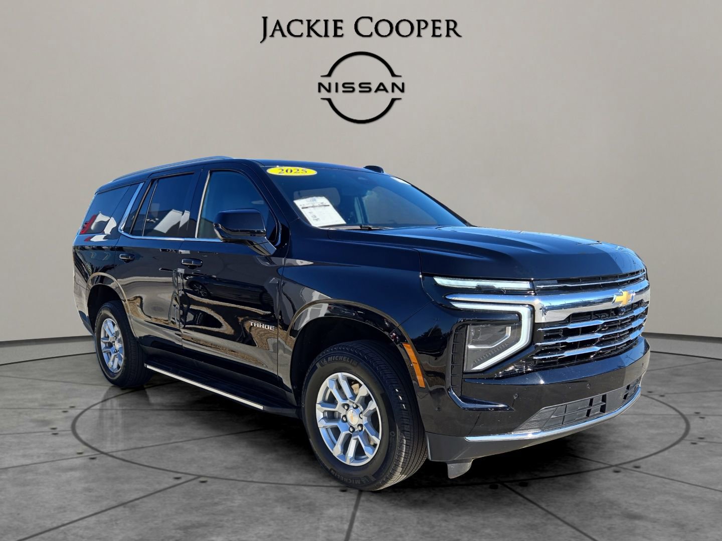 Used 2025 Chevrolet Tahoe LT image 7