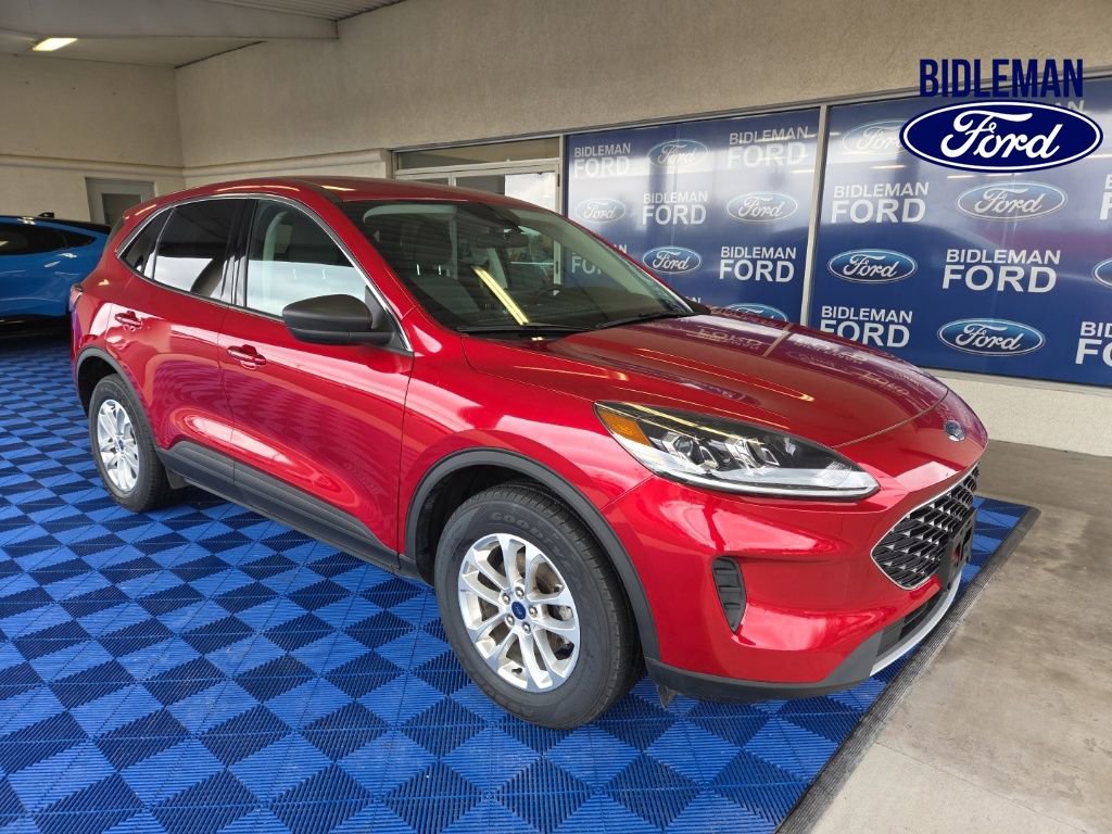 Used 2022 Ford Escape SE w/ Convenience Package image 1