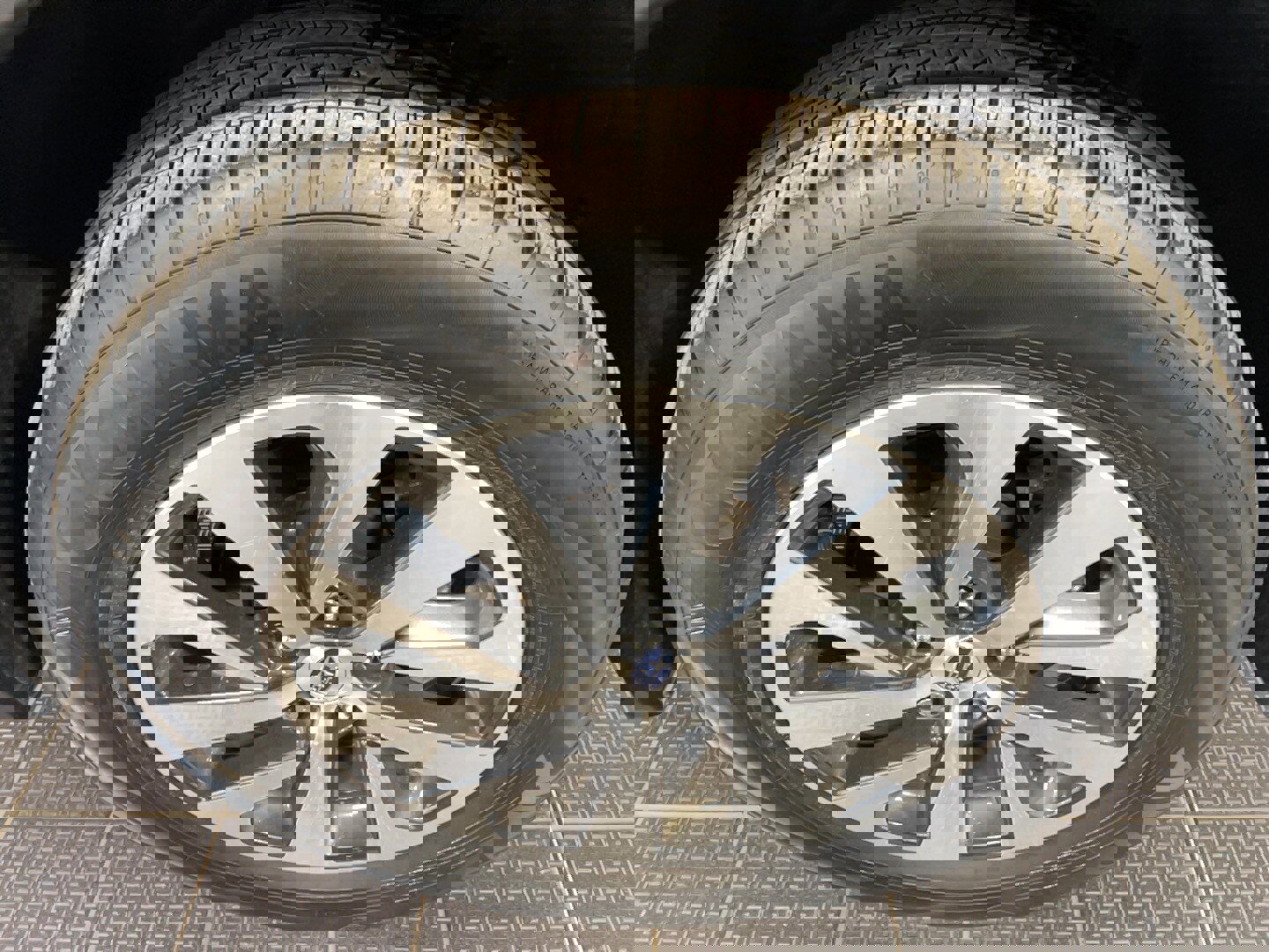 Used 2024 Subaru Outback Premium image 4