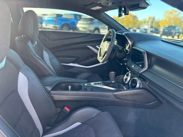 Used 2018 Chevrolet Camaro SS image 16