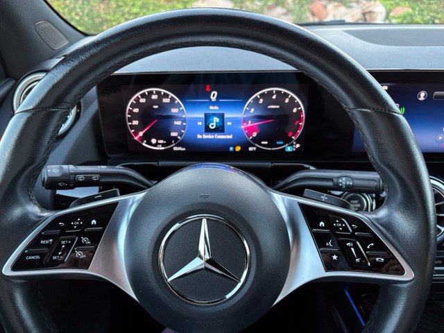 Used 2025 Mercedes-Benz GLA 250 image 23