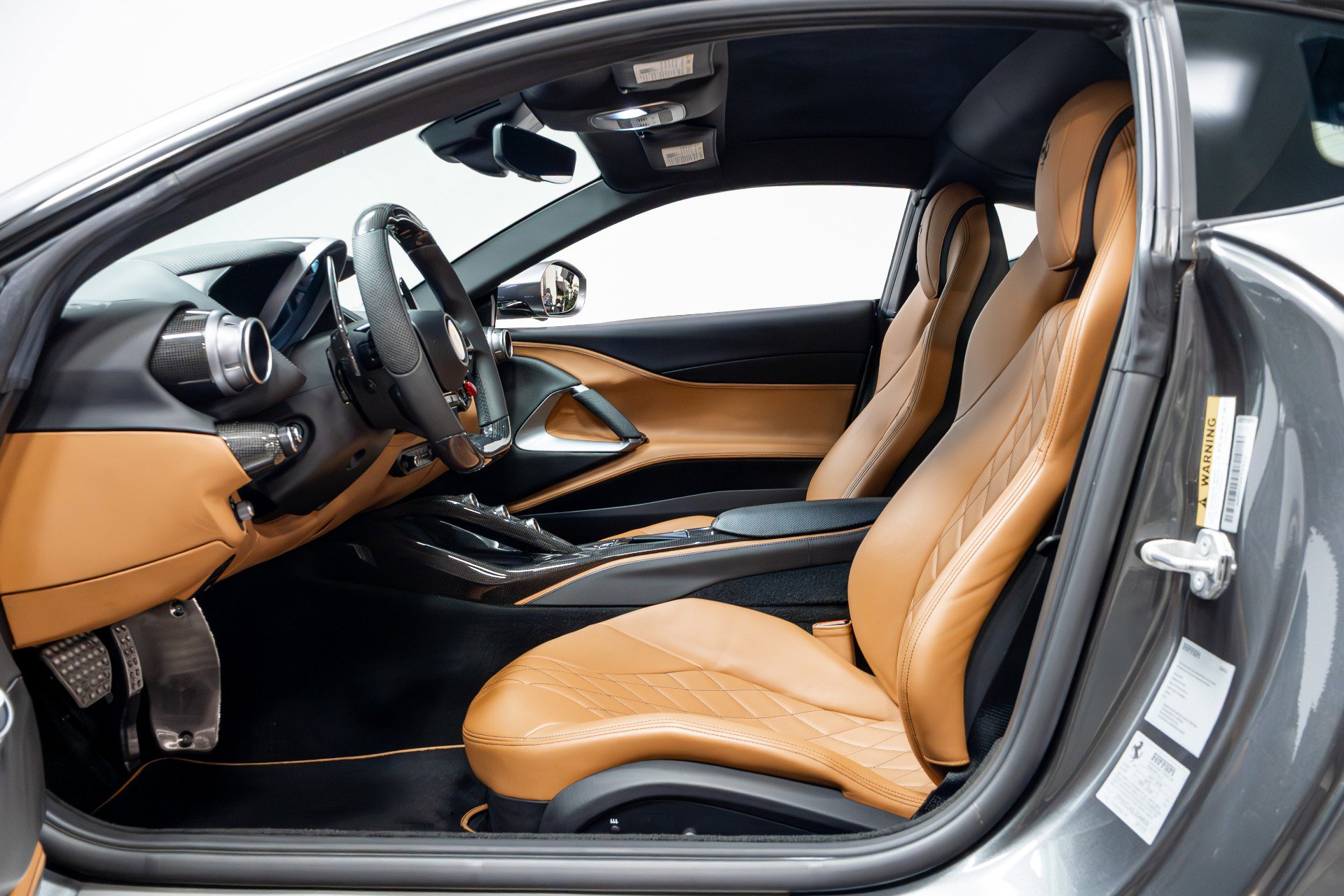 Used 2020 Ferrari 812 Superfast RWD image 5