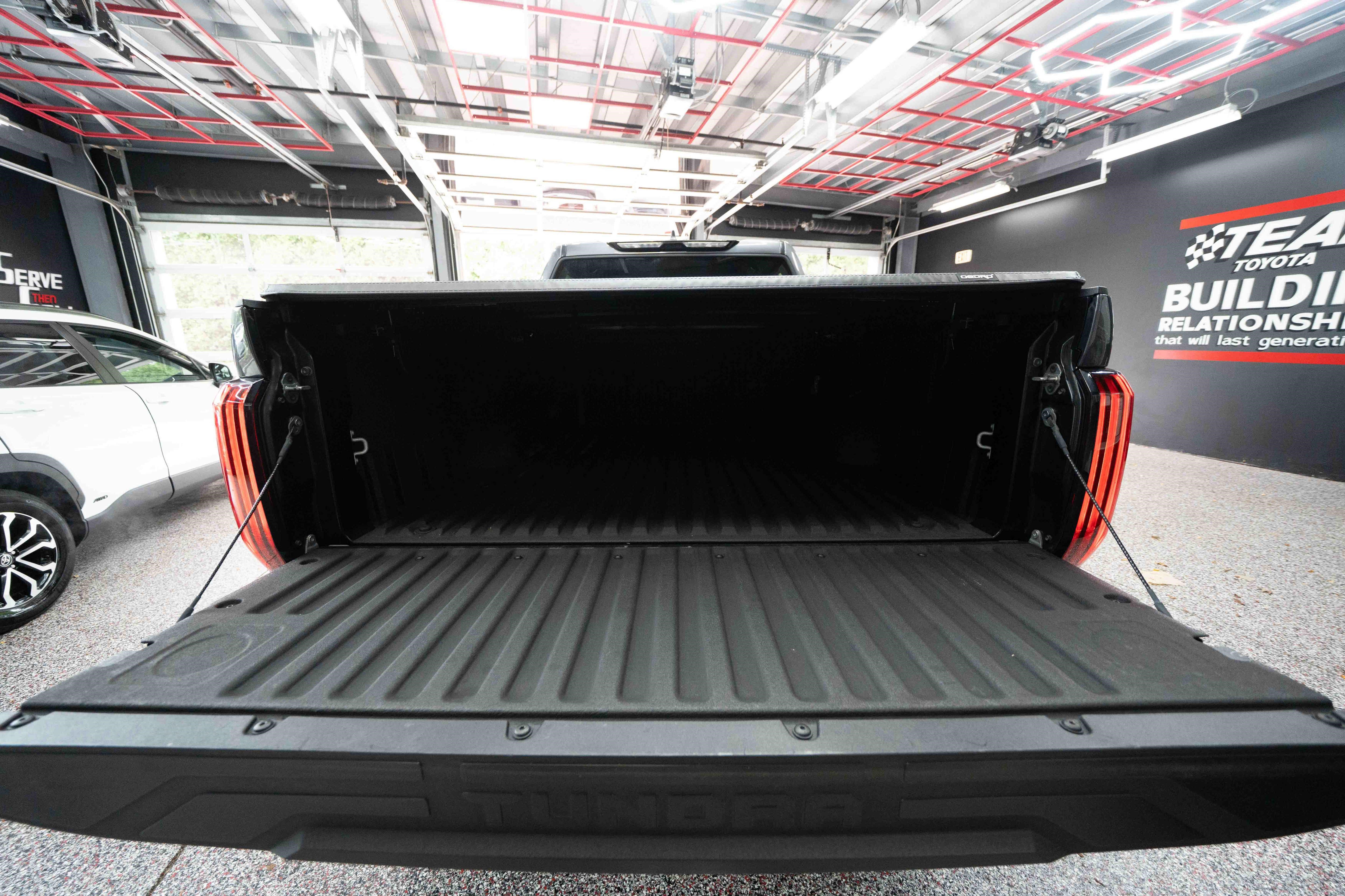 Used 2025 Toyota Tundra SR5 AWD/4WD image 27