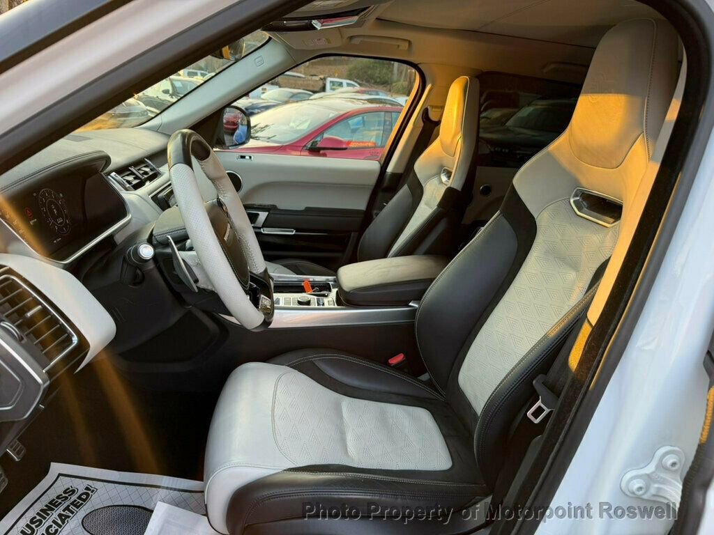 Used 2020 Land Rover Range Rover Sport SVR image 14