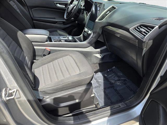 Used 2023 Ford Edge SE image 18