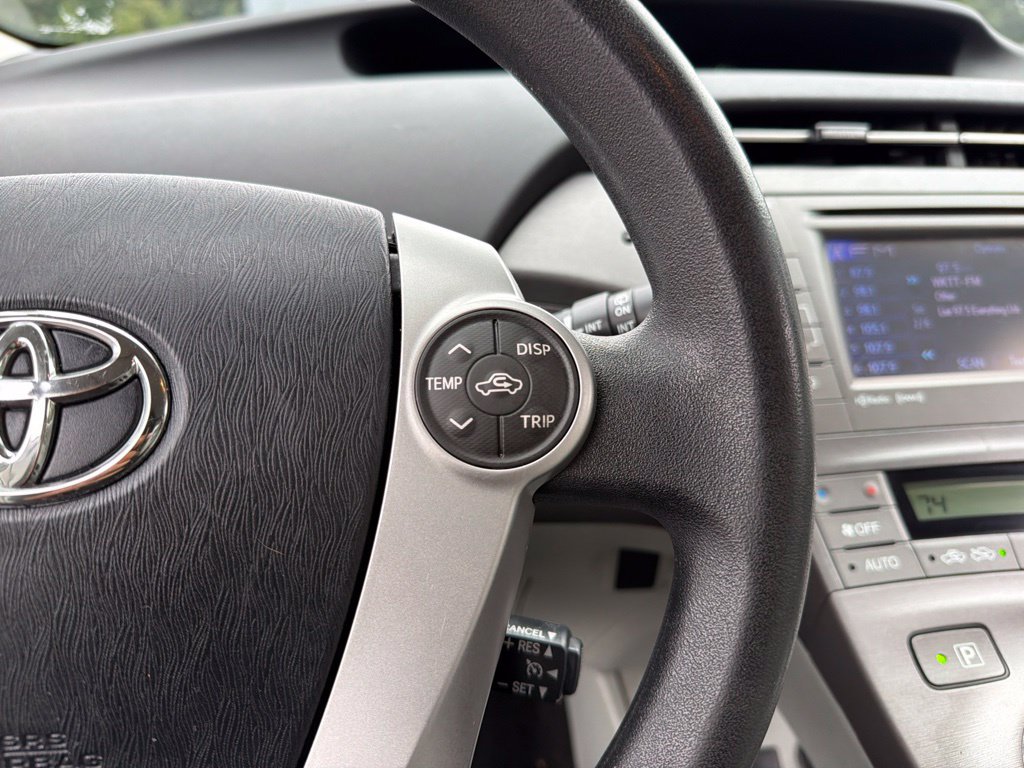 Used 2014 Toyota Prius Three w/ Preferred Accessory Package FWD image 15