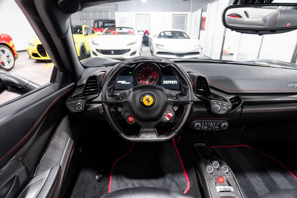 Used 2012 Ferrari 458 Spider RWD image 37