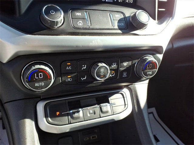 Used 2023 GMC Acadia SLT image 21