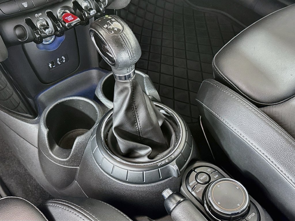 Used 2015 MINI Cooper S FWD image 19