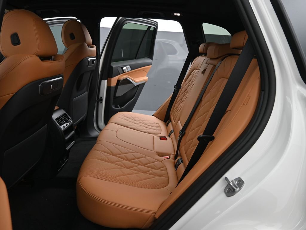 New 2026 BMW X5 xDrive50e AWD/4WD image 35