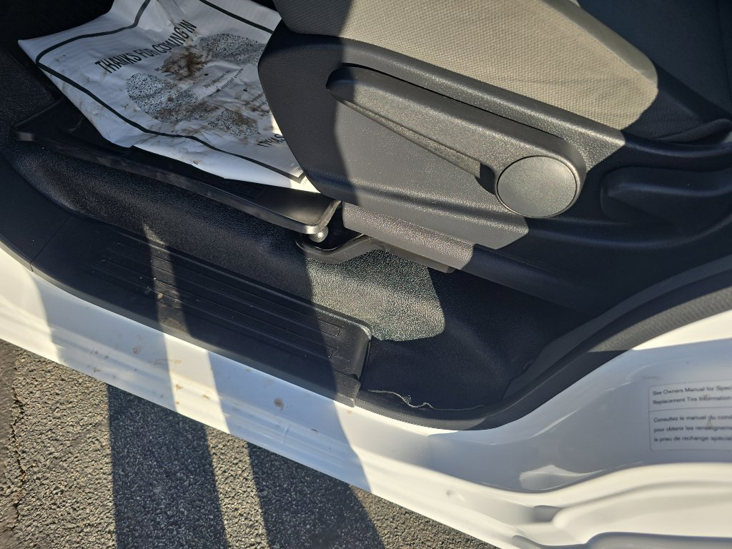 Used 2021 Nissan NV200 S image 21