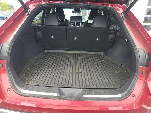 Used 2023 Toyota Venza Nightshade AWD/4WD image 8