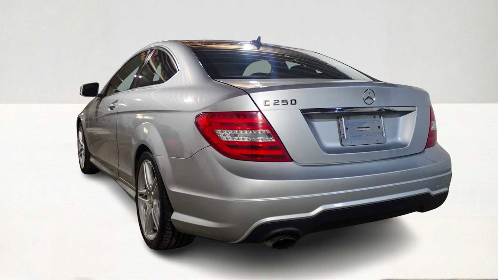 Used 2015 Mercedes-Benz C 250 Coupe image 6
